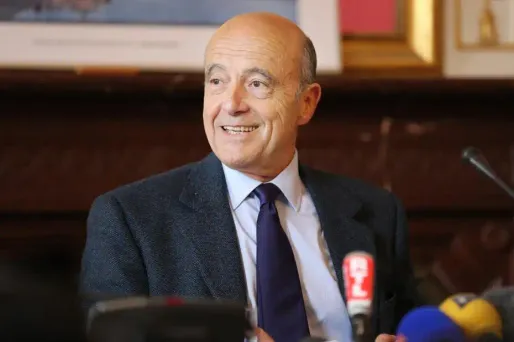 Juppé dit "oui" à une possible candidature aux primaires de l'UMP