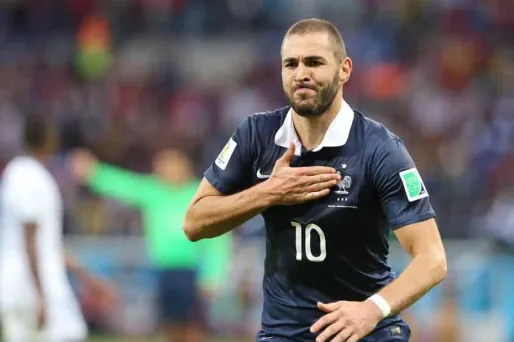 Benzema souhaite bonne chance à l'Algérie.