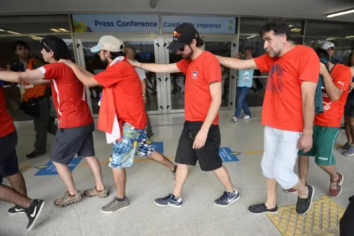 Mondial : des supporters chiliens forcent l'accès au stade
