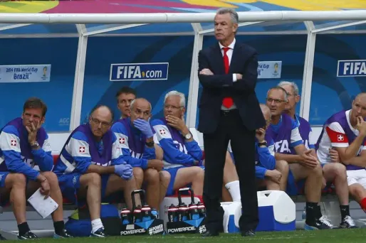 Ottmar Hitzfeld, le sélectionneur de la Suisse, a assisté impuissant à la démonstration française.