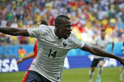 Blaise Matuidi vient d'inscrire le deuxième but des Bleus, 66 seconde seulement après le premier.