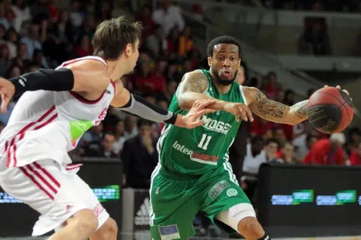 Le CSP Limoges a remporté jeudi le titre de champion de France, en battant, pour la troisième fois des finales, Strasbourg (73-70).