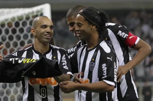 Foot : Ronaldinho quitte l'Atlético Mineiro