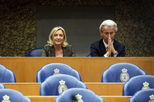 Marine Le Pen en compagnie de l'europhobe néerlandais Geert Wilders.