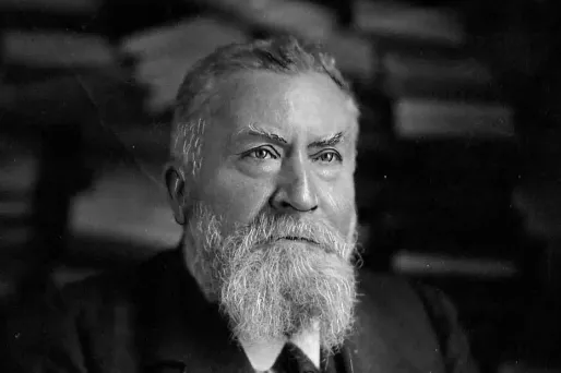 Qui a dit "Je me sens l'héritier de Jaurès" ?