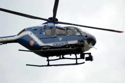 La victime qui a été grièvement blessée a été transférée par hélicoptère. (photo d'illustration)