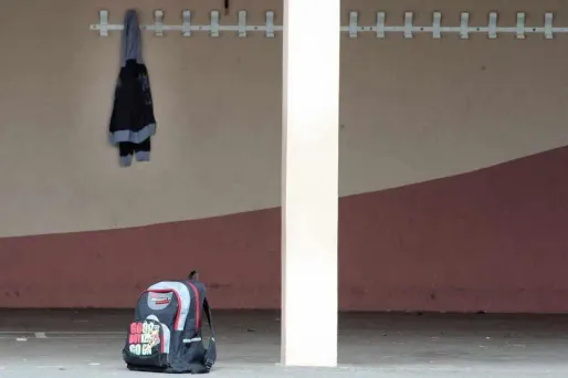 L'institutrice a été poignardée devant une quinzaine d'élèves.