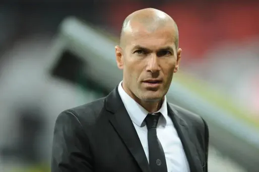 En danger, l'AS Cannes lance un appel à Zidane et aux anciens