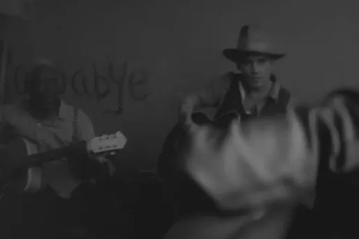 Capture d'écran du clip Early Days.