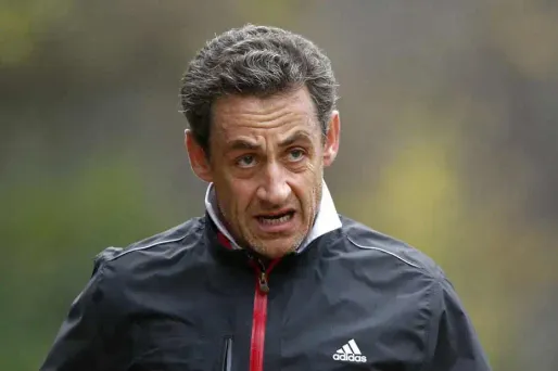 L'Elysée veut laisser Sarkozy "boxer dans le vide"