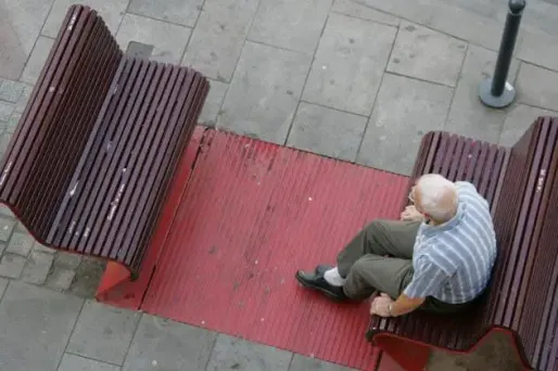 L’isolement, un mal qui ronge les personnes âgées