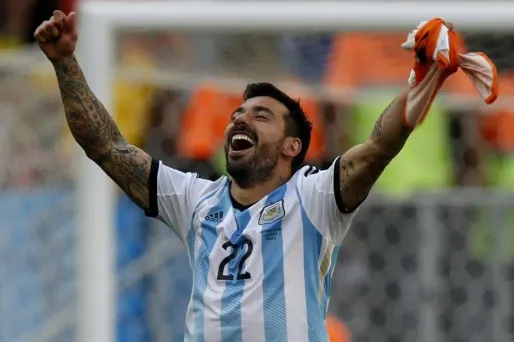 Ezequiel Lavezzi n'est jamais le dernier à faire la fête.