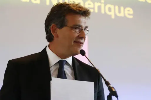 Le ministre sortant de l'Economie, Arnaud Montebourg, a annoncé lundi qu'il reprenait sa liberté.