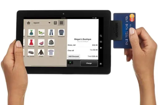 Amazon : un lecteur de carte bancaire pour mobiles