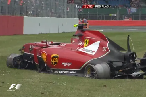 F1 : spectaculaire accident de Räikkönen