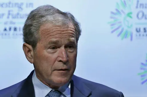 Ice Bucket Challenge : George W. Bush défie Bill Clinton