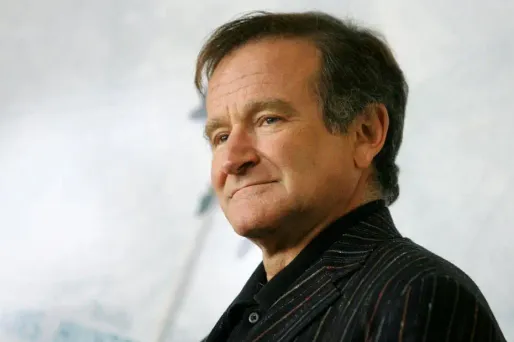 Dans un communiqué, la police de Marin County, en Californie (sud-est des Etats-Unis), a expliqué qu'un "sujet mâle a été prononcé mort à 12h02, identifié comme Robin McLaurin Williams, 63 ans.