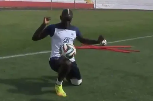 VIDÉO - Le geste technique génial de Sakho