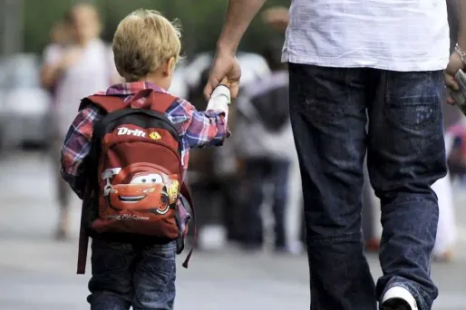 Primaire et collège : la demi-journée de classe supprimée qui passe mal