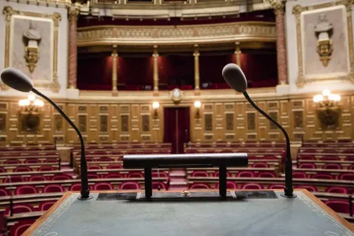 Le Sénat, ravi pour la première fois par la gauche en 2011, a rebasculé à droite dimcanche.