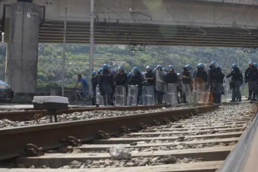 A Menton, une course incessante aux clandestins