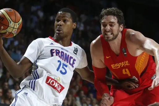 Basket : les Bleus éliminent la "dream team" espagnole