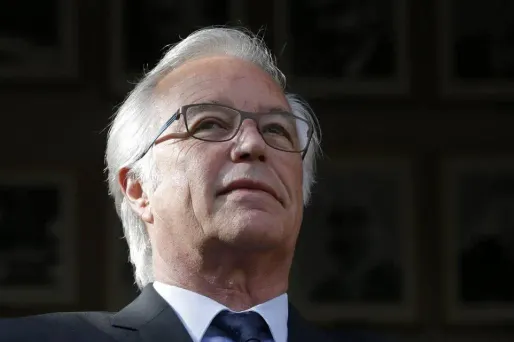 Contrôle des chômeurs : Rebsamen hérisse la gauche et les syndicats