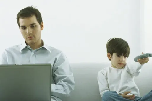 Faut-il interdire les mails pro à la maison ?