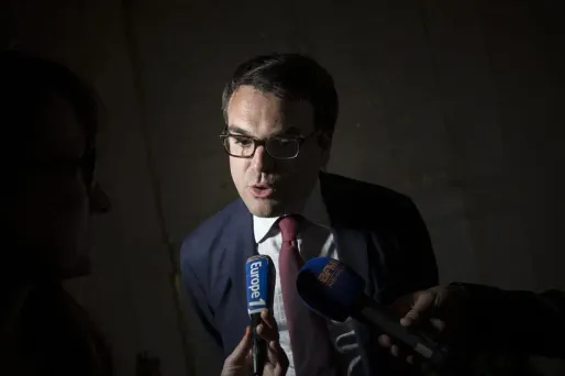 Même absent de l'Assemblée, Thévenoud touche ses indemnités