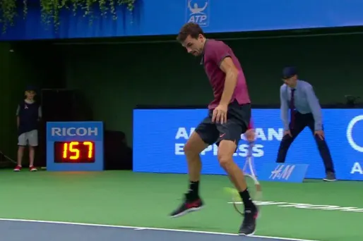 VIDÉO - Le double coup de génie de Dimitrov