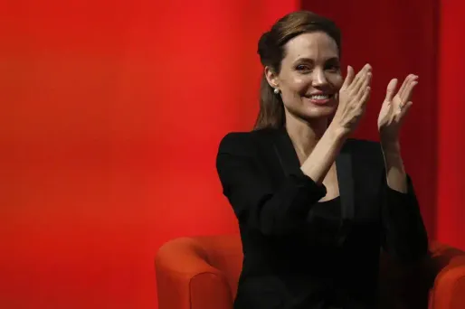Angelina Jolie ne veut plus faire l'actrice