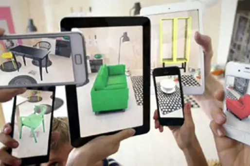 Ikea planche sur un Shazam du meuble