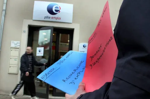 L'OCDE prévoit une hausse du taux à 10,1% fin 2015, avant une légère baisse à 10,0% fin 2016.