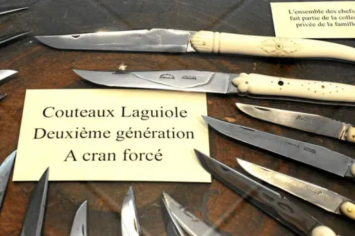 Les couteaux "Laguiole" resteront... à Laguiole