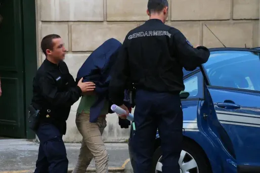 Orthez : l'anesthésiste avait bu de la vodka et "un verre de rosé"