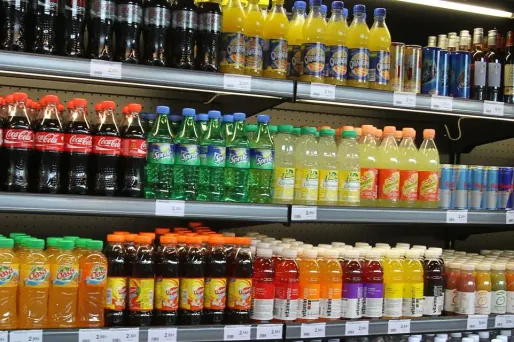 Vieillissement : les sodas aussi mauvais que la cigarette