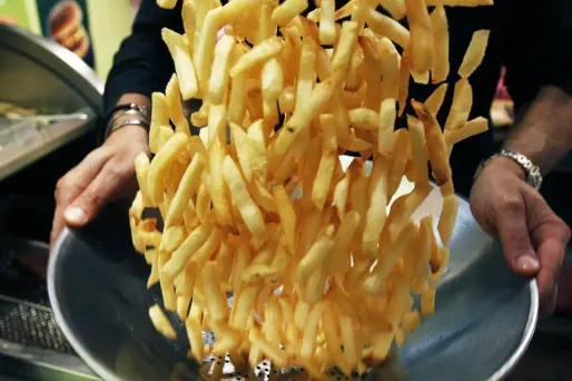 A Val d'Isère, appart' à fric contre baraque à frites