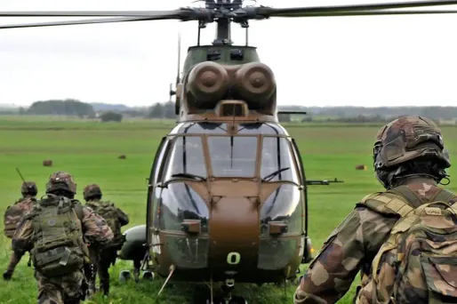 Dans la Meuse, des soldats s'entraînent, comme à la guerre