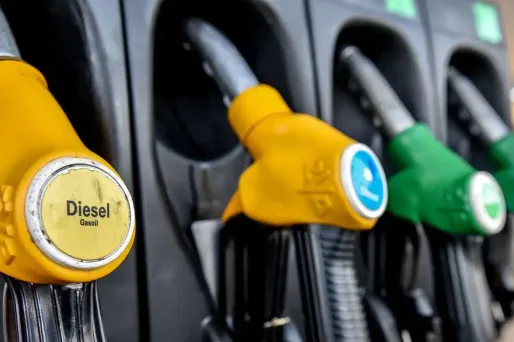 Essence : du gazole vendu à moins d'un euro le litre