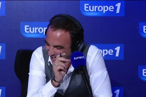 John Malkovich et Lech Walesa au micro de Nikos Aliagas