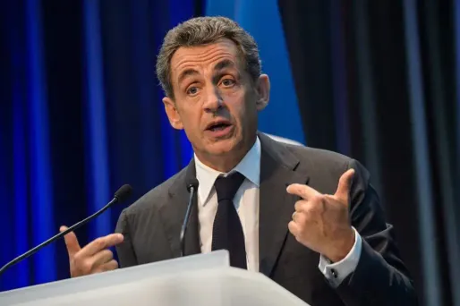 Nicolas Sarkozy dénonce le "mensonge" du pouvoir