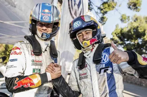 VIDÉO - Neymar se teste comme copilote d'Ogier