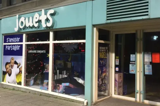 Un magasin de jouets braqué à Paris