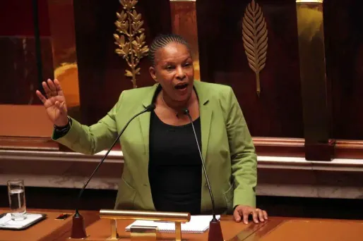 La garde des Sceaux Christiane Taubira a affirmé mardi à la tribune de l'Assemblée que l'ouverture du mariage aux personnes de même sexe était "un acte d'égalité" et non "un mariage au rabais".