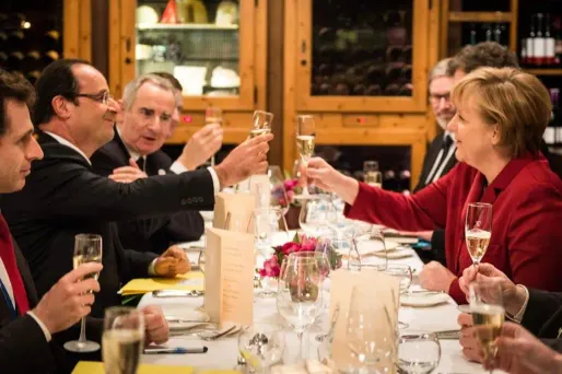 Quand Hollande et Merkel trinquent