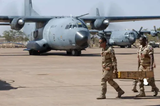 Des soldats français sont stationnés à Bamako, la capitale.
