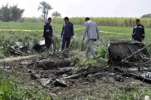 Seul le pilote et un passager ont survécu à l'accident.