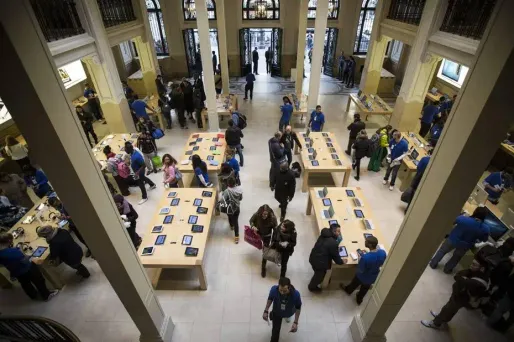Paris : violent braquage d'un Apple Store