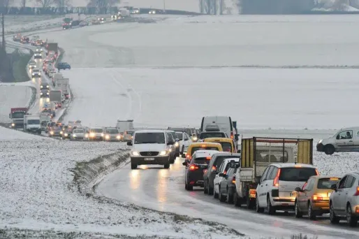 Trafic dense en direction des stations