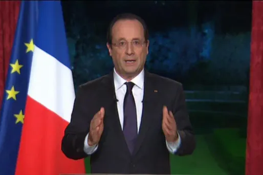 Le président de l'UMP, Jean-François Copé, a estimé lundi soir que François Hollande avait montré lors de ses voeux l'image "d'un président en manque de crédibilité, qui mène notre pays dans l'impasse".